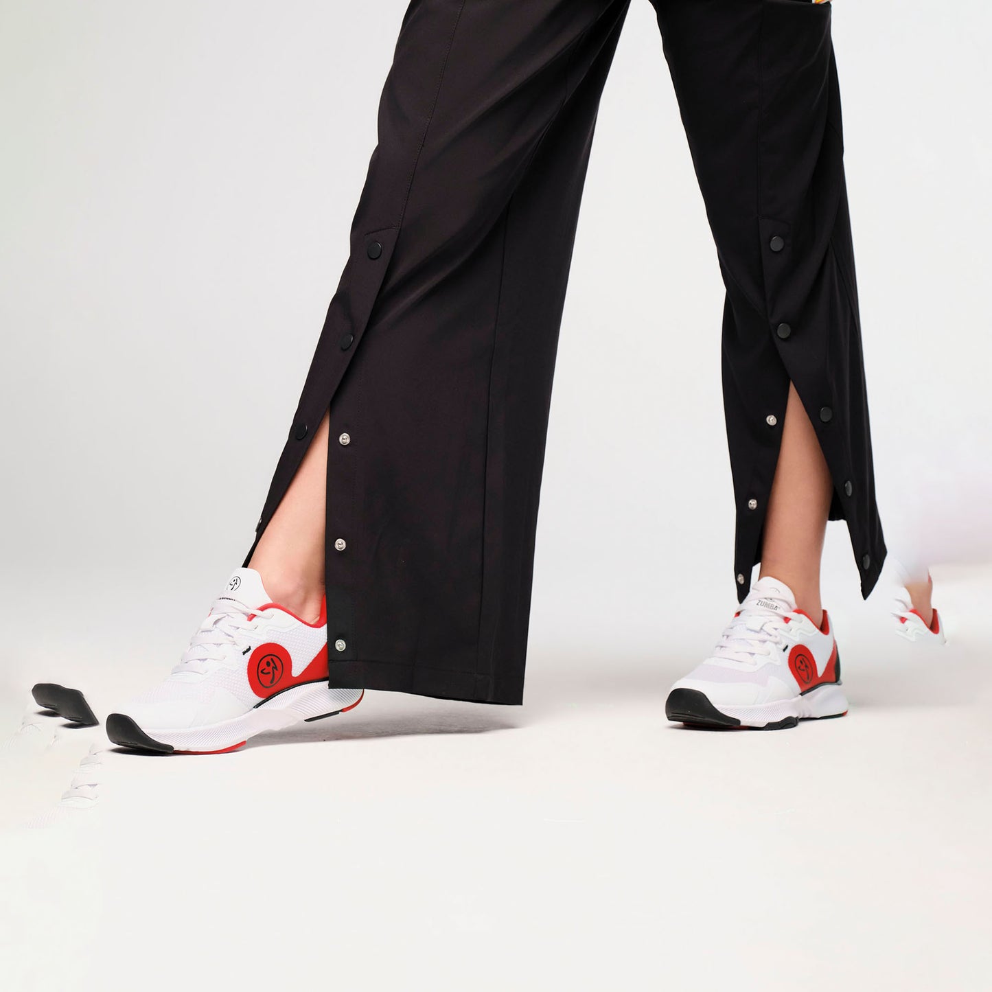 Zumba Explore Wide Leg Woven Pants - Bold Black