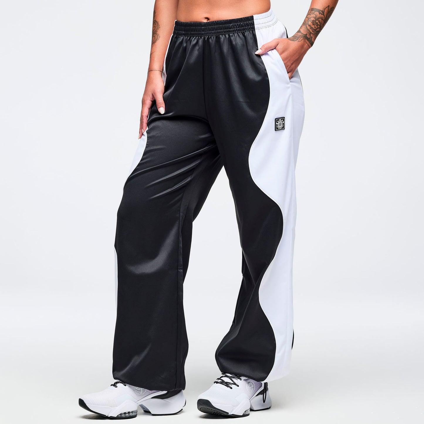 Zumba Basic Wavy Pants -Bold Black Z1B000744