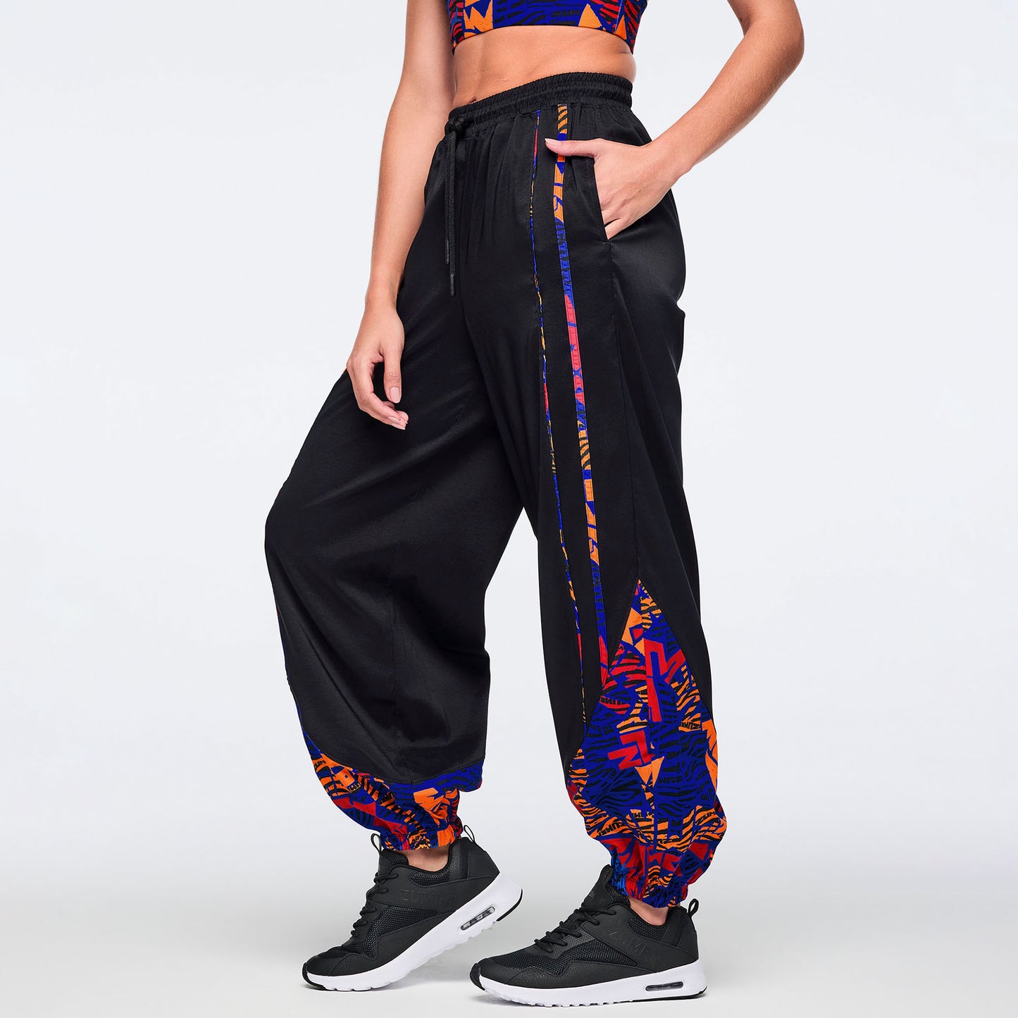 Wildbeat Woven Slouch Pants With Piping Z1B000762