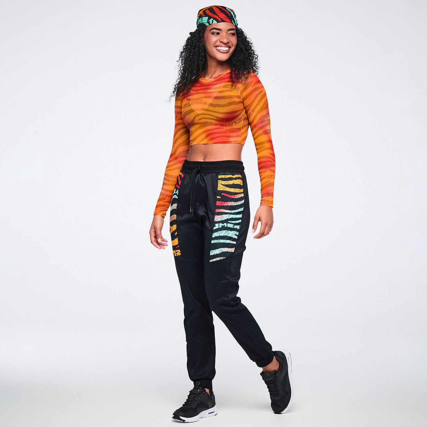 Wildbeat Long Sleeve Pullover Sweatshirt Z1T001198