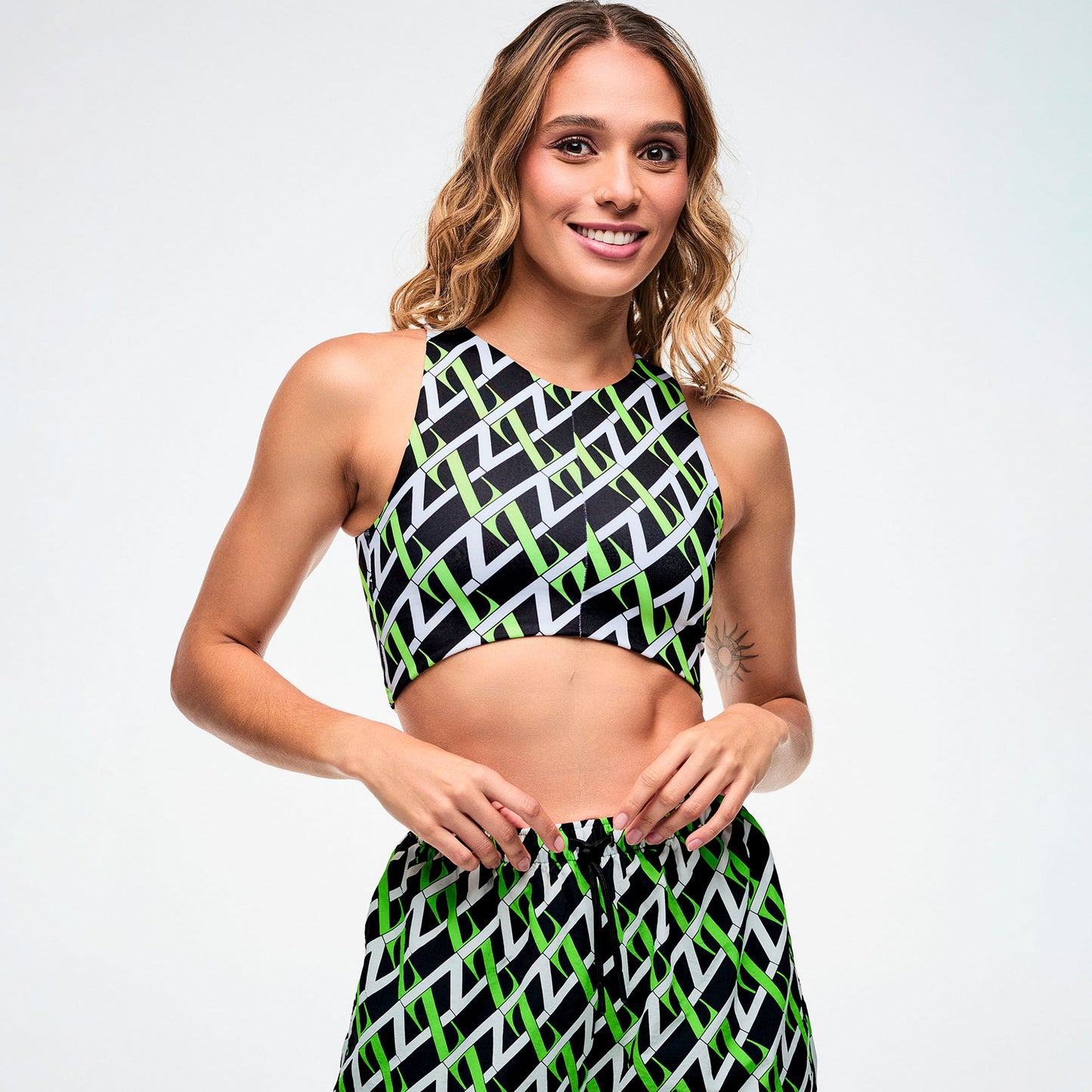 Dale-Z High Neck Crop Top Z1T001377