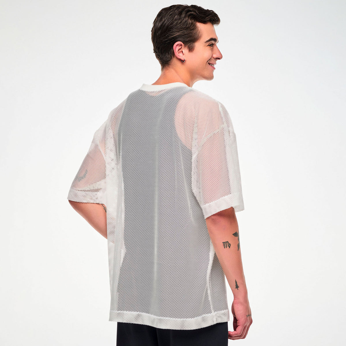 Zumba Basic Oversized Mesh V-Neck Top - White
