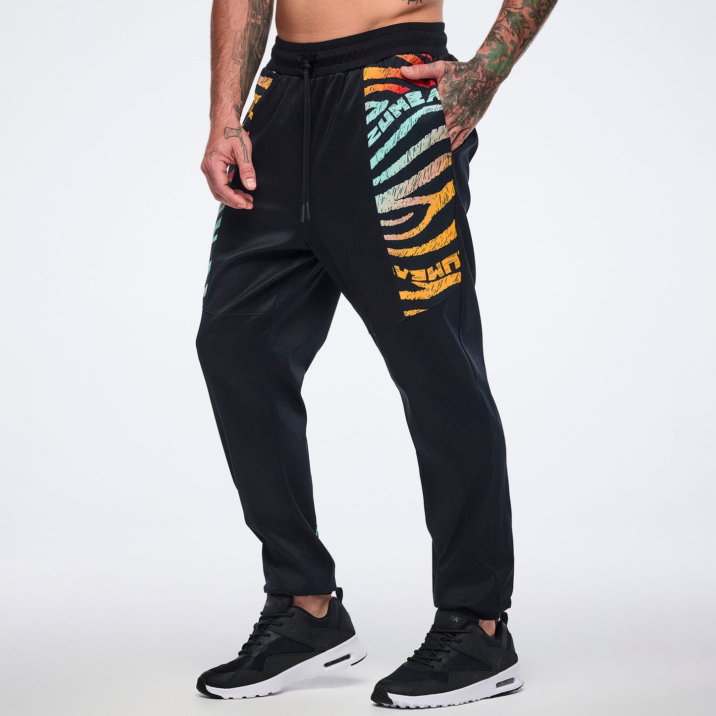 Wildbeat Men's Woven Joggers Z2B000102