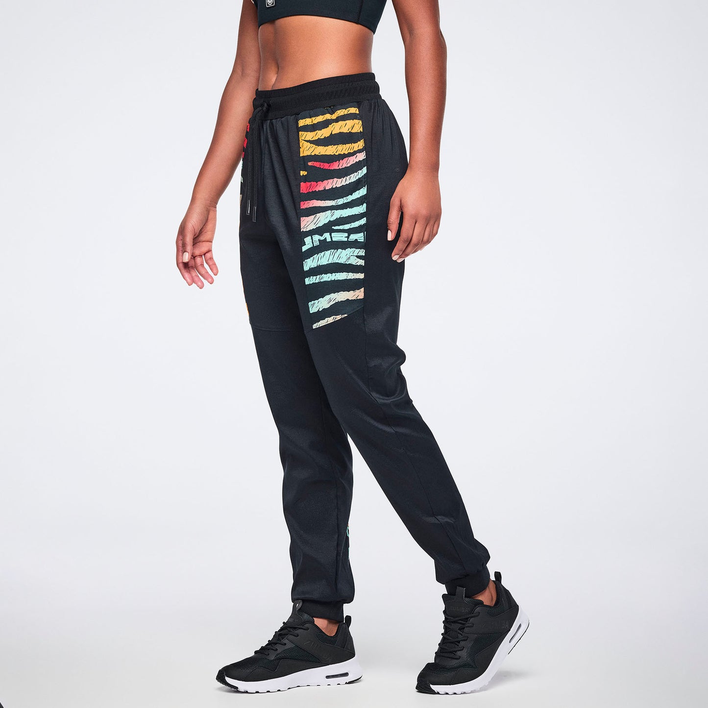 Wildbeat Men's Woven Joggers Z2B000102