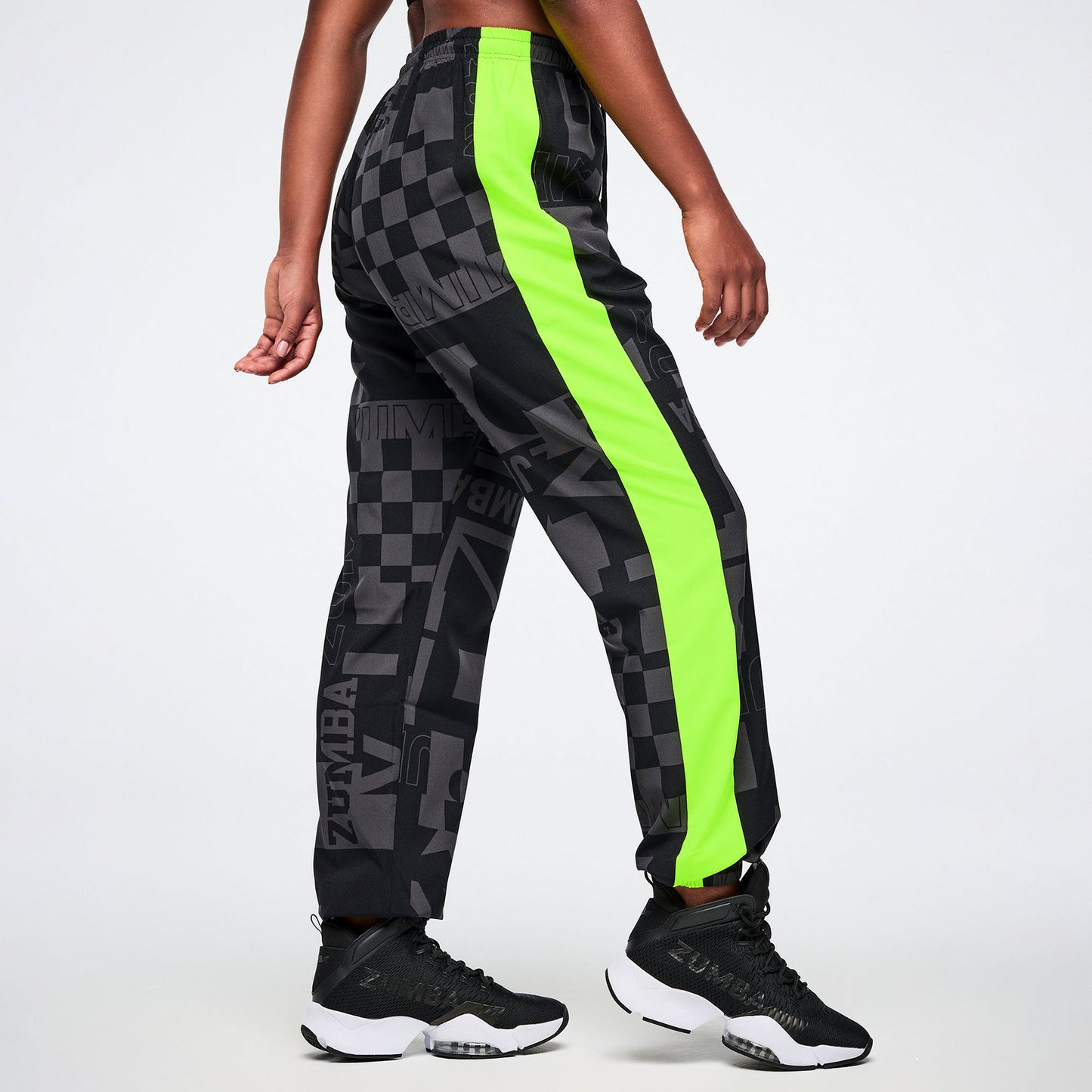 Worldwide Men's Woven Slouch Pants Z2B000106