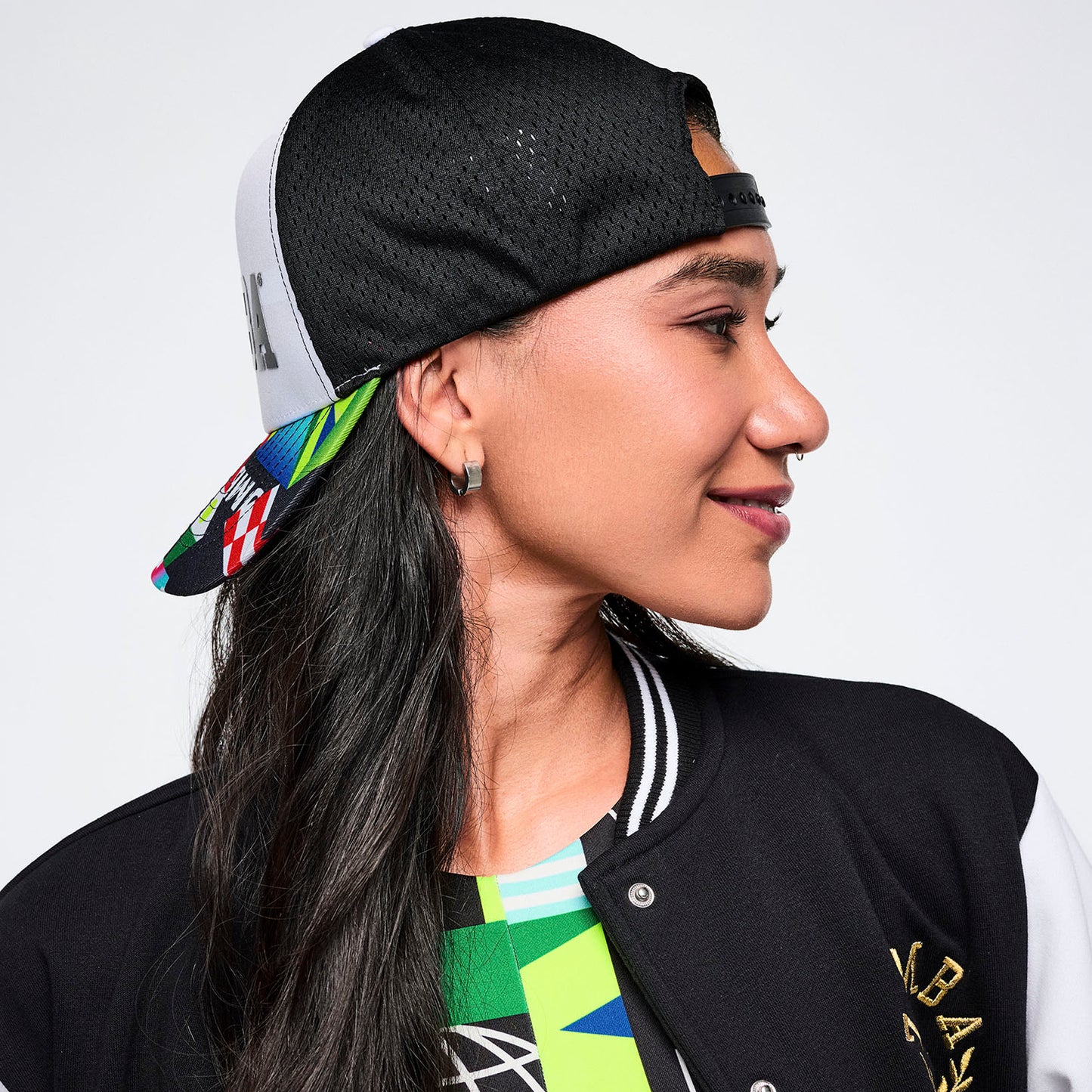 Worldwide Curved Brim Mesh Hat Z3A000326